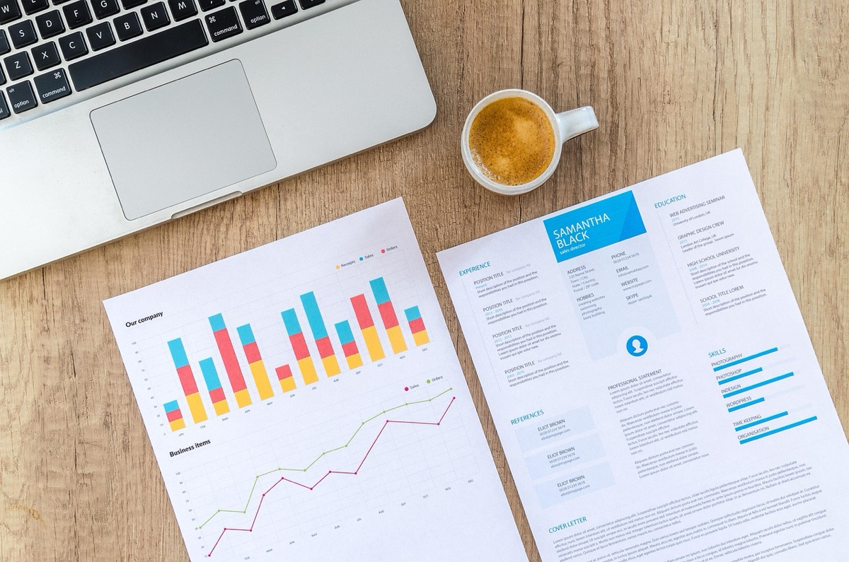 Tuin met wetenschappelijke data-kaarten