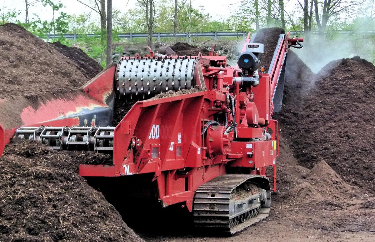 Compoststapel in tuin